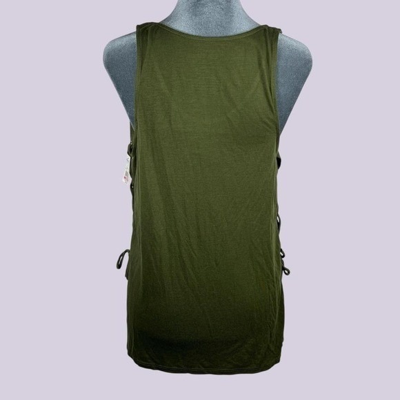 Disney The Lion King Green Tank Top Juniors Large Front Graphic Lace-Up Side NEW - Picture 2 of 7